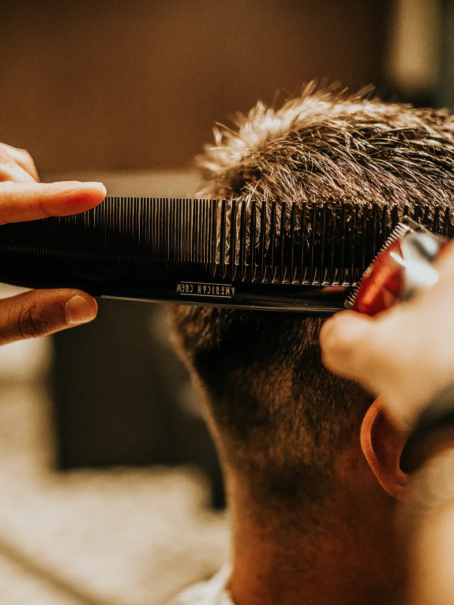 Classic scissor cut